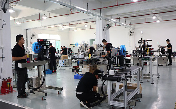 全自動側(cè)面貼標(biāo)機,貼標(biāo)機,雙側(cè)面貼標(biāo)機